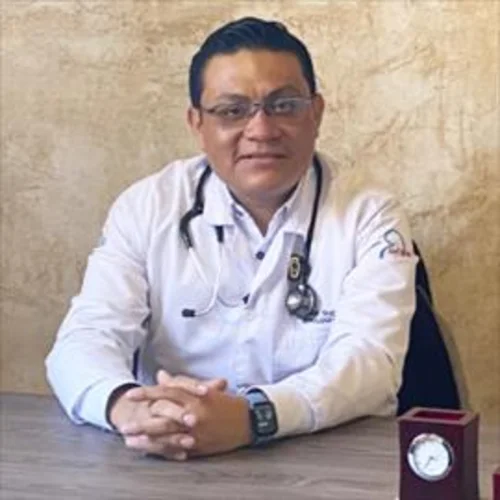 Quicab Guorón Rodríguez, Nefrólogo - Médico Internista en Antigua Guatemala | Agenda una cita online