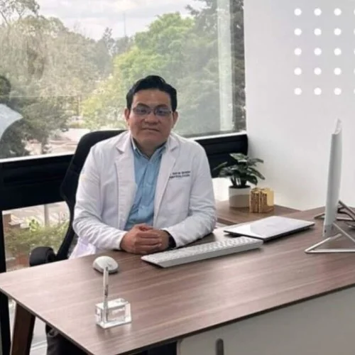 Quicab Guorón Rodríguez, Nefrólogo - Médico Internista en Ciudad de Guatemala | Agenda una cita online