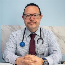 Christian Klussmann, Gastroenterólogo en Guatemala | Agenda una cita online